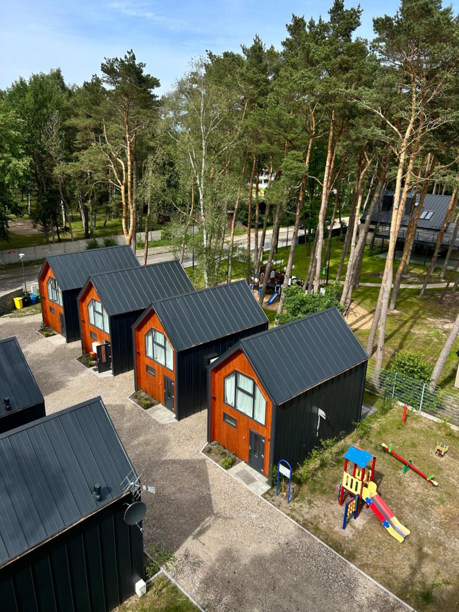 Domki Bursztyn Mrzezyno Exterior photo